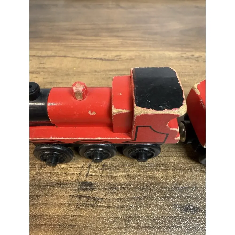 2001 Thomas & Friends James Wooden Railway & Tender Red Train